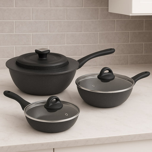 Set Padelle Antiaderenti 9 Pezzi con Coperchi in Vetro Temperato Mono Set Padelle Antiaderenti 9 Pezzi con Coperchi in Vetro Temperato Mono